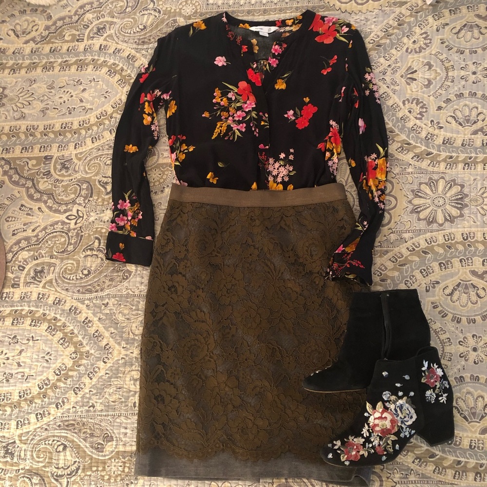 Loft Pencil Skirt